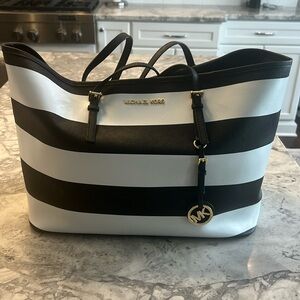 Black and White striped pattern tote